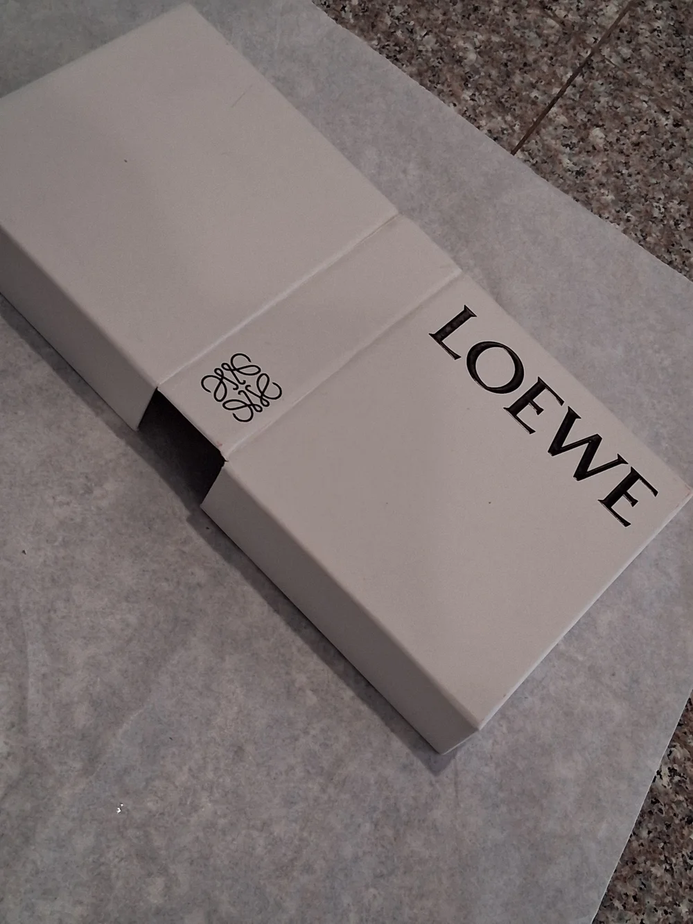 LOEWE Empty Box Cartoon Character Tag With Ribbon in White.